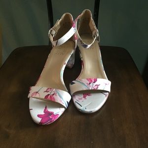 Naturalizer Floral Heels